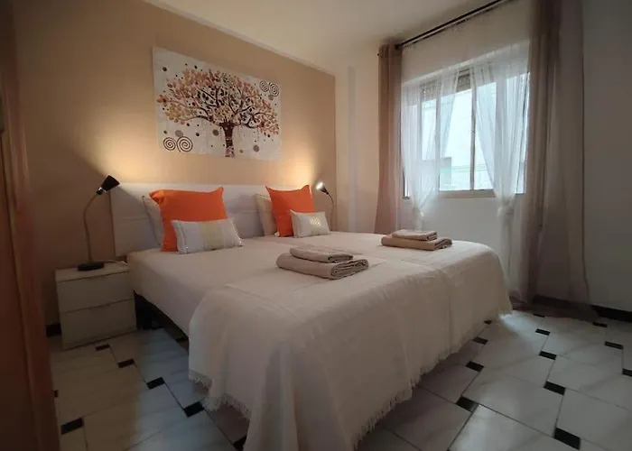 Cozy Flat Near El Palo Beach - Bosque
