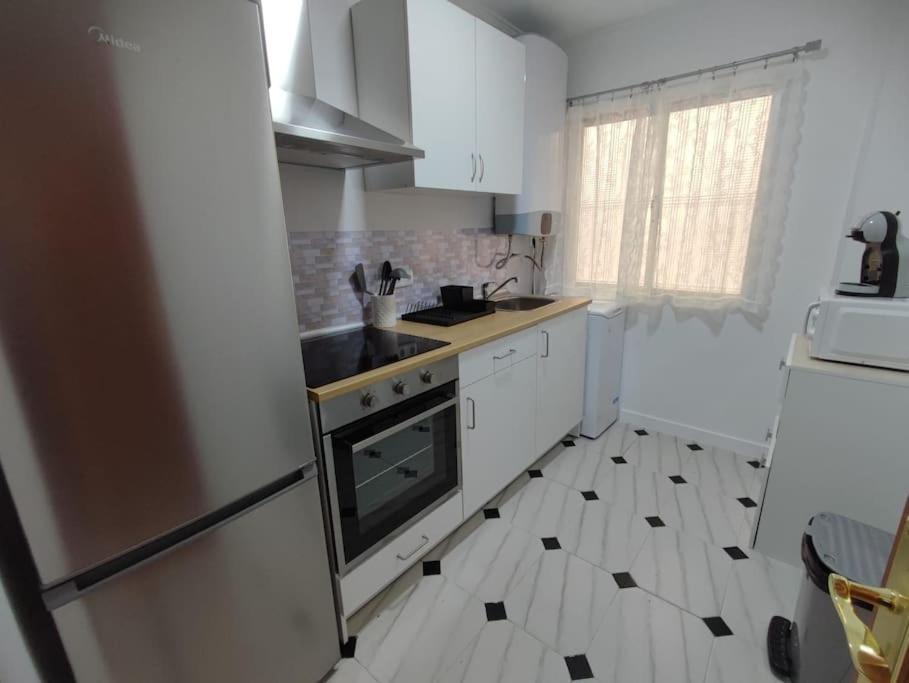 Cozy Flat Near El Palo - Bosque